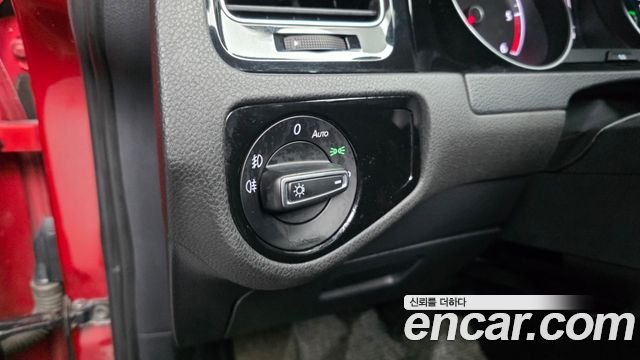 Volkswagen Golf (VII) 2.0 TDI 2015 — фото 17