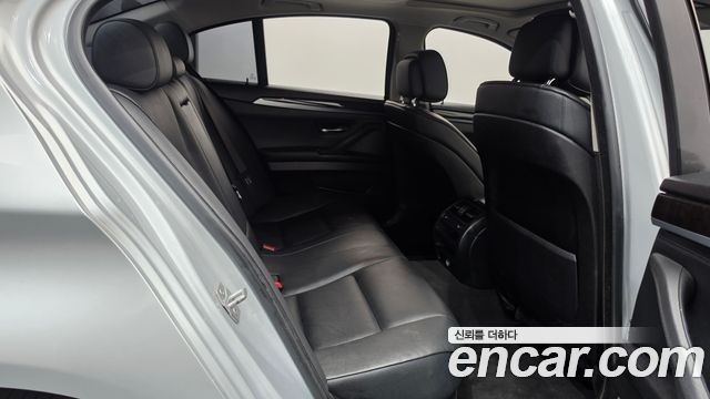 BMW 5 Series (F10) 528i xDrive 2013 — фото 12