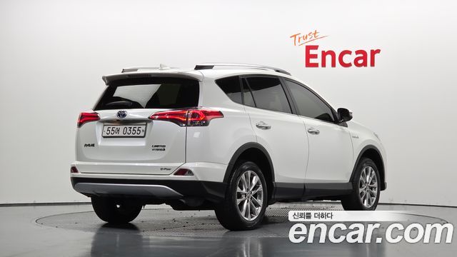 Toyota RAV4 2.5 4WD Hybrid 4th 2017 — фото 2