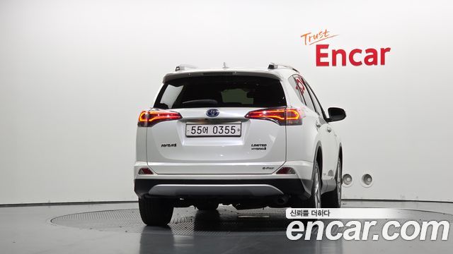 Toyota RAV4 2.5 4WD Hybrid 4th 2017 — фото 4