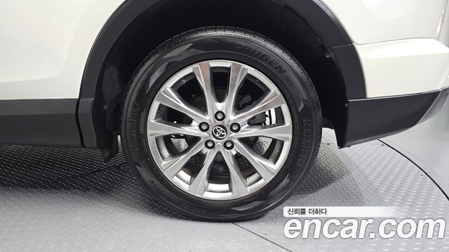 Toyota RAV4 2.5 4WD Hybrid 4th 2017 — фото 5