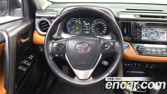 Toyota RAV4 2.5 4WD Hybrid 4th 2017 — фото 13