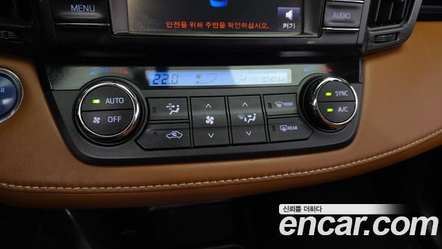 Toyota RAV4 2.5 4WD Hybrid 4th 2017 — фото 18