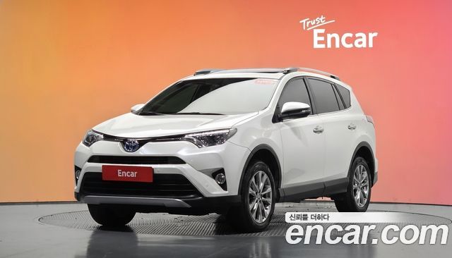 Toyota RAV4 2.5 4WD Hybrid 4th 2017 — фото 1
