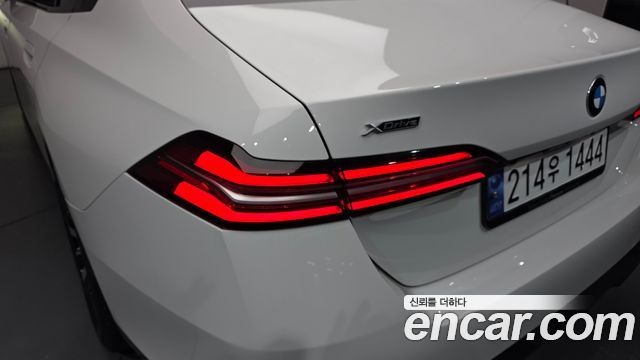 BMW 5 Series (G60) 530i xDrive M Sport 2024 — фото 23