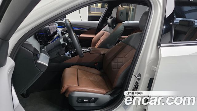 BMW 5 Series (G60) 530i xDrive M Sport 2024 — фото 28