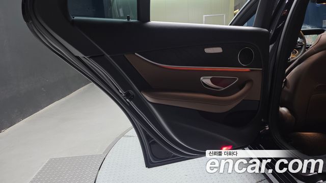 Mercedes-Benz E-Class (W213) E250 Avantgarde 2023 — фото 25