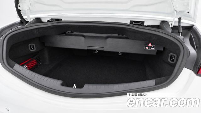 Mercedes-Benz CLE-Class (C236) CLE450 4MATIC Cabriolet 2025 — фото 11