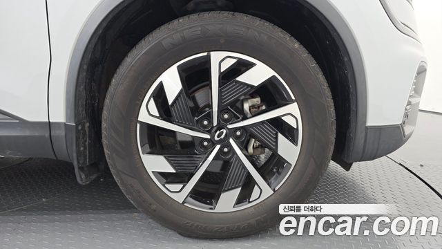 Renault Korea QM6 Quest 2.0 LPe LE 2WD 2024 — фото 21