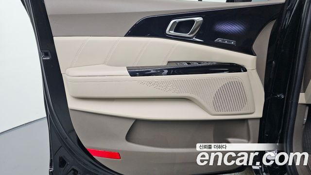 Kia Carnival (IV) Diesel 9-Seater Hi-Limousine Signature 2023 — фото 24