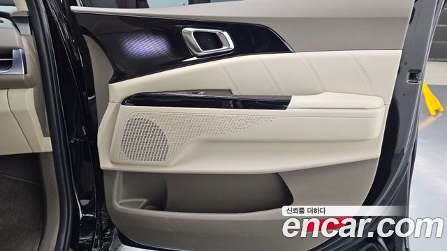Kia Carnival (IV) Diesel 9-Seater Hi-Limousine Signature 2023 — фото 25