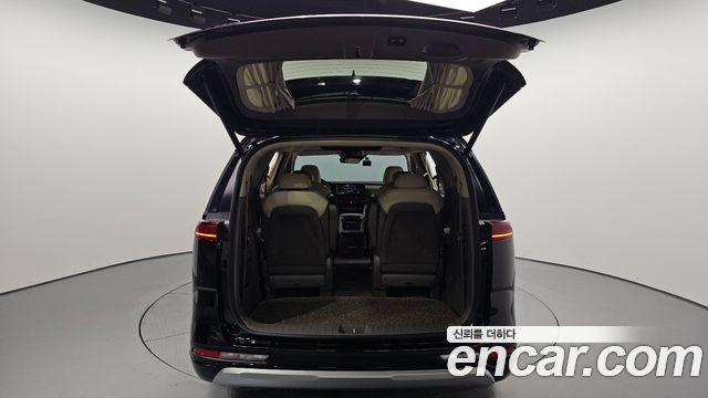 Kia Carnival (IV) Diesel 9-Seater Hi-Limousine Signature 2023 — фото 40