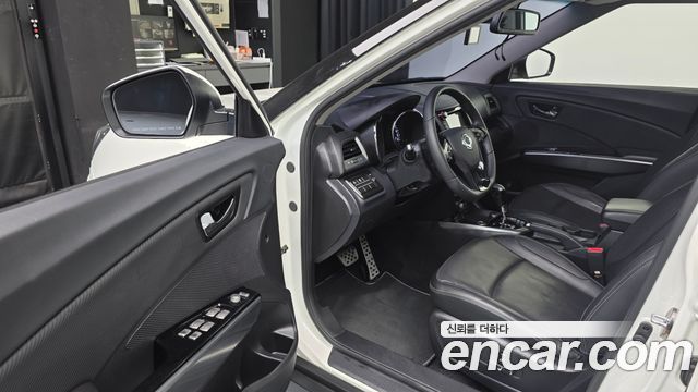 KG Mobility (SsangYong) Tivoli Armor Gear Edition 2WD 2018 — фото 10
