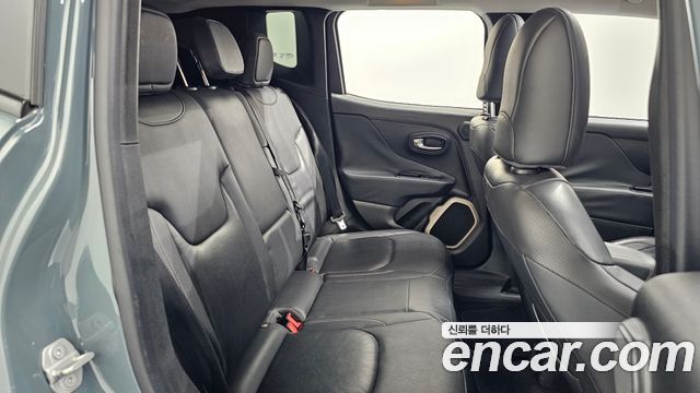 Jeep Renegade 2.0 Diesel Limited AWD 2016 — фото 12