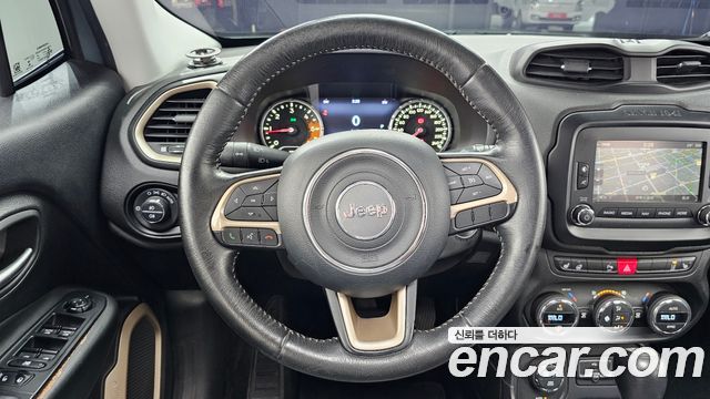 Jeep Renegade 2.0 Diesel Limited AWD 2016 — фото 13