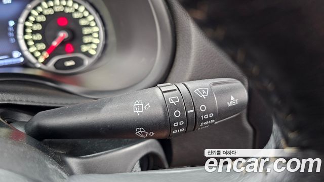 Jeep Renegade 2.0 Diesel Limited AWD 2016 — фото 18