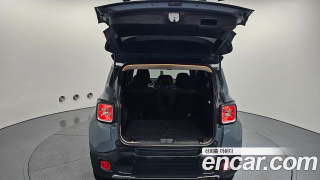 Jeep Renegade 2.0 Diesel Limited AWD 2016 — фото 20