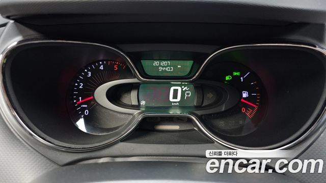 Renault Korea QM3 RE 2016 — фото 8