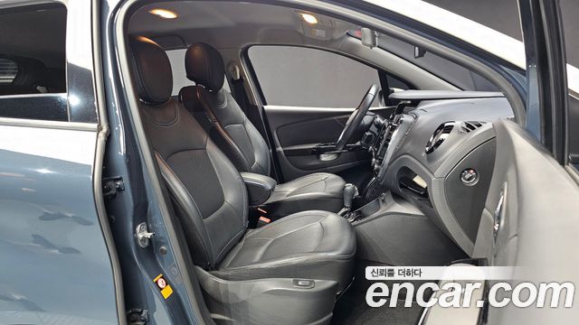 Renault Korea QM3 RE 2016 — фото 12