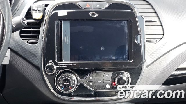 Renault Korea QM3 RE 2016 — фото 14