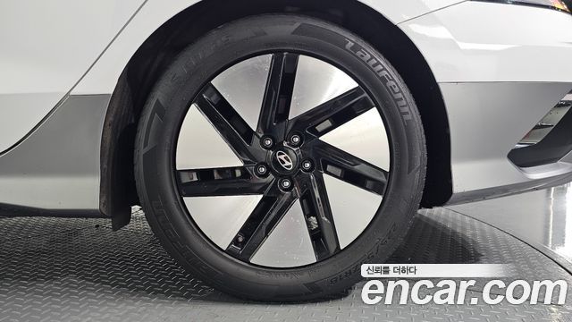 Hyundai Ioniq 6 Long Range Exclusive 2023 — фото 21