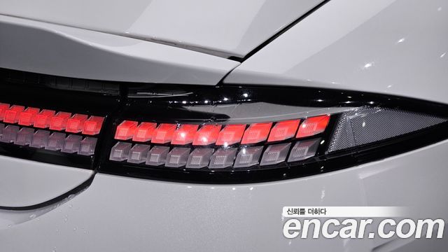 Hyundai Ioniq 6 Long Range Exclusive 2023 — фото 23