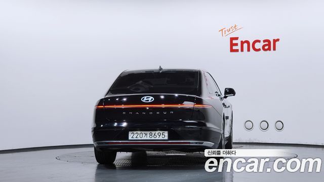 Hyundai Grandeur (GN7) 2,5 Gasoline 2WD Exclusive 2023 — фото 4