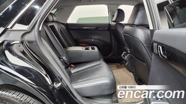 Hyundai Grandeur (GN7) 2,5 Gasoline 2WD Exclusive 2023 — фото 15