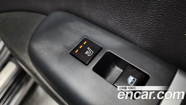 Hyundai Grandeur (GN7) 2,5 Gasoline 2WD Exclusive 2023 — фото 23