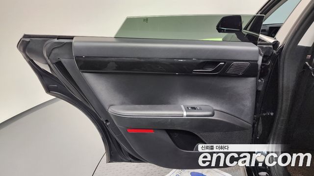 Hyundai Grandeur (GN7) 2,5 Gasoline 2WD Exclusive 2023 — фото 31