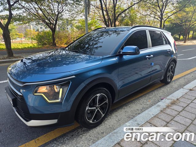 Kia Niro Prestige 2022 — фото 2