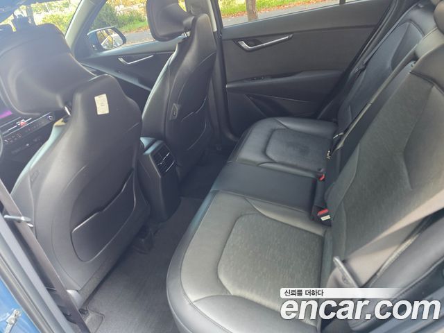 Kia Niro Prestige 2022 — фото 22