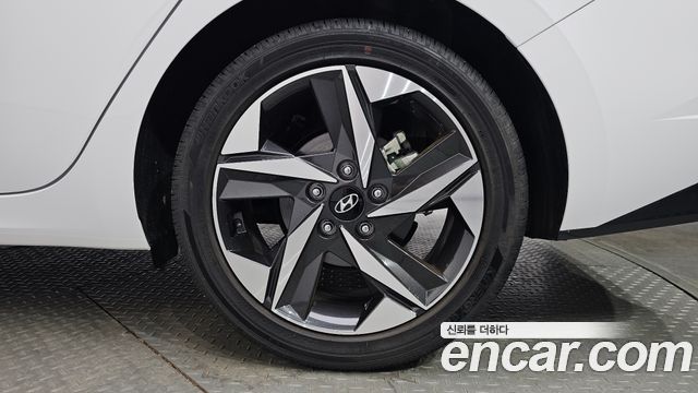 Hyundai Avante (CN7) 1.6 Inspiration 2023 — фото 21