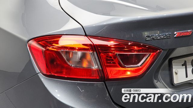 Chevrolet Cruze 1.4 Turbo LT Deluxe 2017 — фото 29