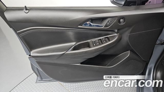 Chevrolet Cruze 1.4 Turbo LT Deluxe 2017 — фото 30
