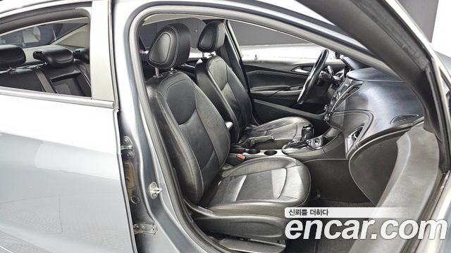 Chevrolet Cruze 1.4 Turbo LT Deluxe 2017 — фото 32