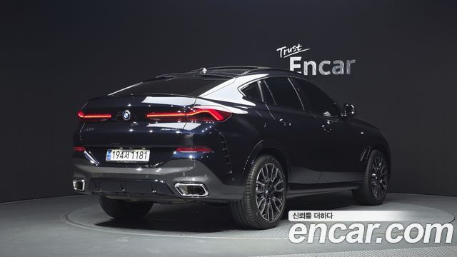 BMW X6 (G06) xDrive40i M Sport 2024 — фото 2