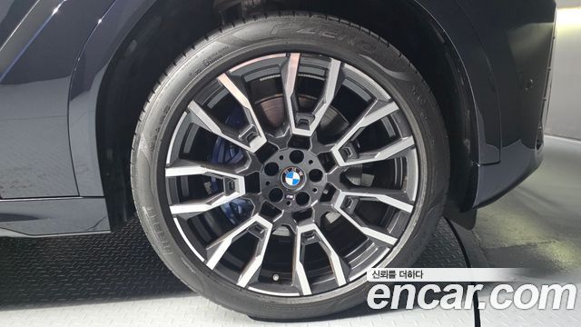 BMW X6 (G06) xDrive40i M Sport 2024 — фото 21