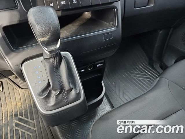 Hyundai Staria Cargo 3-Seater Smart 2022 — фото 7