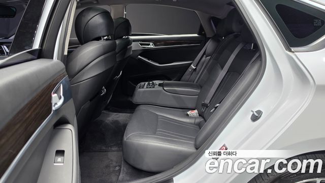 Genesis G80 3.3 GDI AWD Luxury 2017 — фото 32