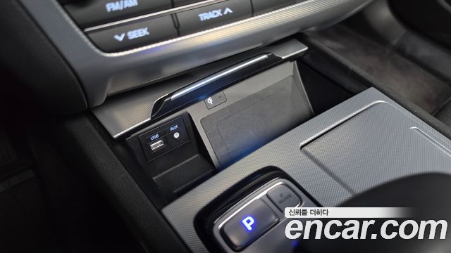 Genesis G80 3.3 GDI AWD Luxury 2017 — фото 33