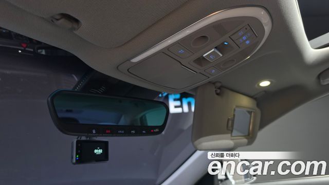 Genesis G80 3.3 GDI AWD Luxury 2017 — фото 35