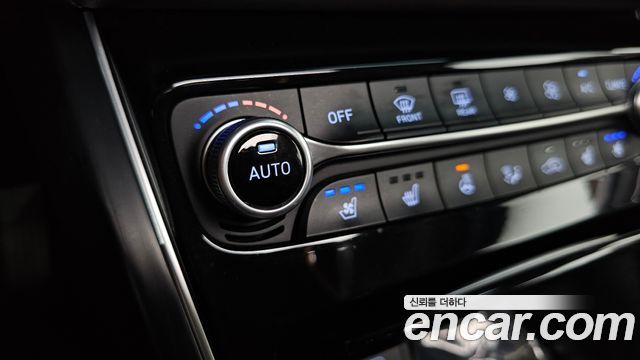 Hyundai Grandeur (IG) 2.4 Premium 2019 — фото 20