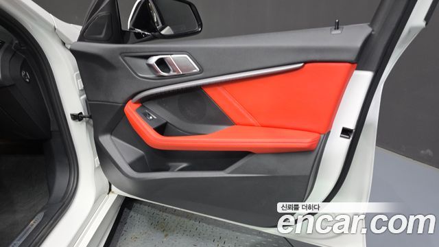 BMW 1 Series (F40) 120i M Sports 2022 — фото 24