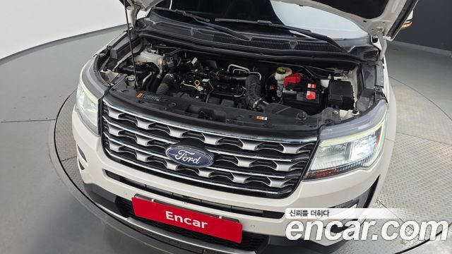 Ford Explorer 2.3 Limited 4WD 5th 2017 — фото 6