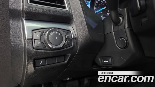 Ford Explorer 2.3 Limited 4WD 5th 2017 — фото 18