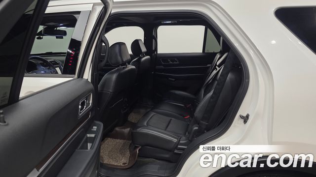 Ford Explorer 2.3 Limited 4WD 5th 2017 — фото 26
