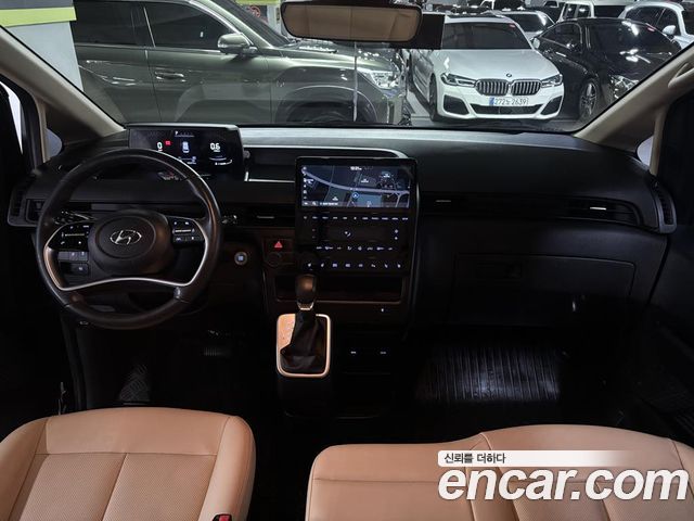 Hyundai Staria L3.5 Cargo 3-Seater Modern 2023 — фото 8