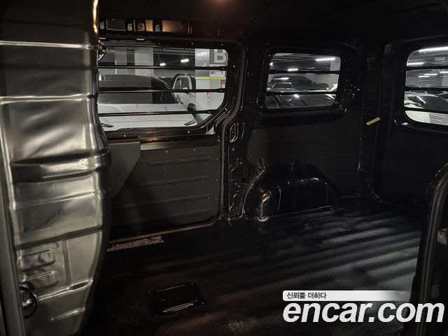 Hyundai Staria L3.5 Cargo 3-Seater Modern 2023 — фото 10