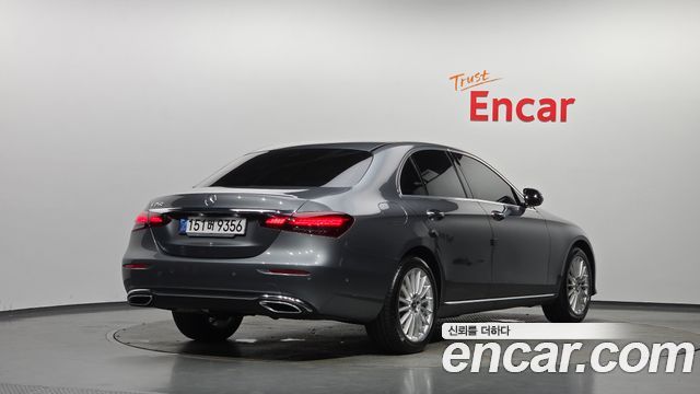 Mercedes-Benz E-Class (W213) E250 Exclusive 2021 — фото 2